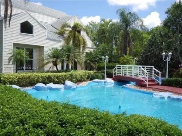 3473 NW 44th Street 103, Oakland Park, FL 33309