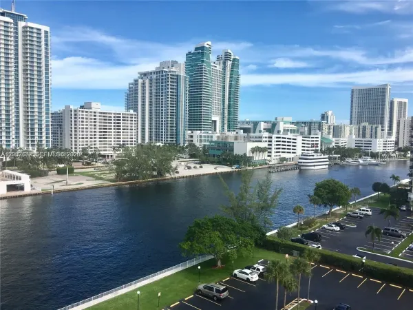 800 Parkview Drive 1018, Hallandale Beach, FL 33009