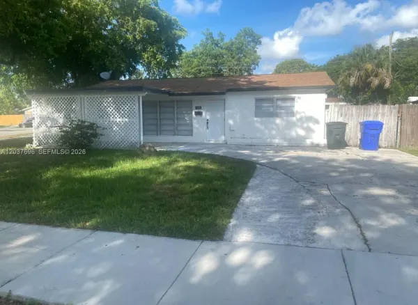 1700 SW 69th Terrace, North Lauderdale, FL 33068