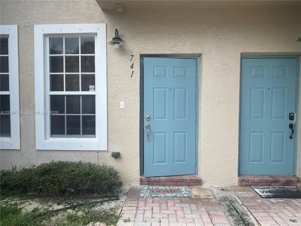 741 NW 42nd Avenue, Plantation, FL 33317