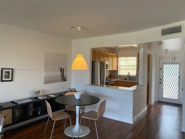 8861 Sunrise Lakes Boulevard 311, Sunrise, FL 33322