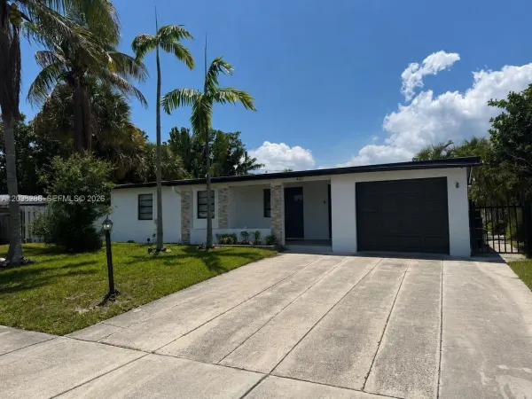 4161 NE 17th Avenue, Pompano Beach, FL 33064