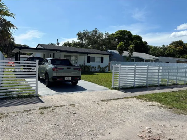 1336 NW 6th Avenue, Fort Lauderdale, FL 33311