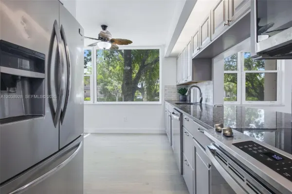 6800 Cypress Road 201, Plantation, FL 33317