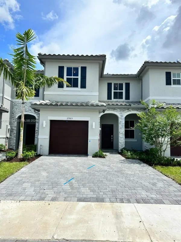 11965 NW 47th Manor, Coral Springs, FL 33076