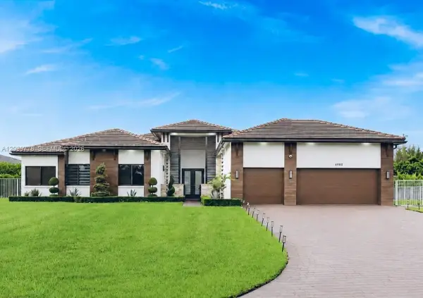 4980 SW 159th Avenue, Southwest Ranches, FL 33331