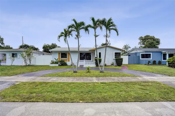 1530 N 73rd Avenue, Hollywood, FL 33024
