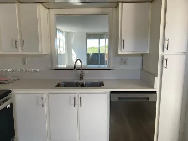 406 NW 68th Avenue 526, Plantation, FL 33317