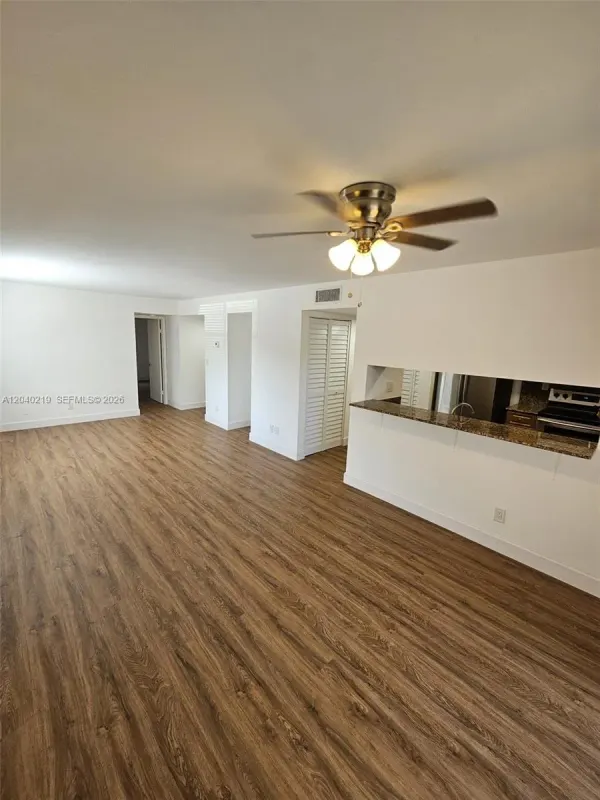3252 Foxcroft Rd 216 216, Miramar, FL 33025