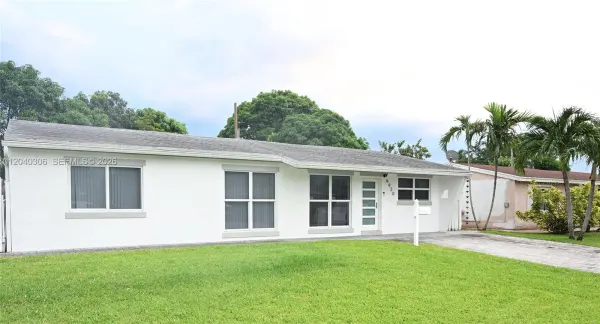 6930 Coolidge Street, Hollywood, FL 33024