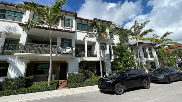 11618 SW 13th Court, Pembroke Pines, FL 33025