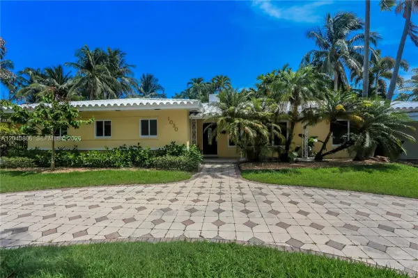 1030 Polk Street, Hollywood, FL 33019