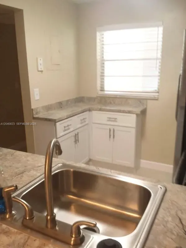 9235 Lagoon Place 109, Davie, FL 33324