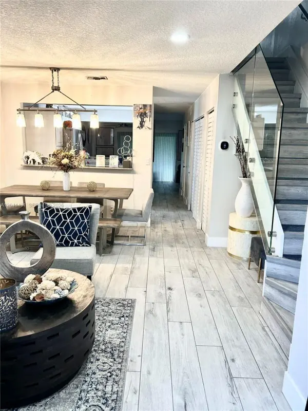 9835 Riverside Drive 739, Coral Springs, FL 33071