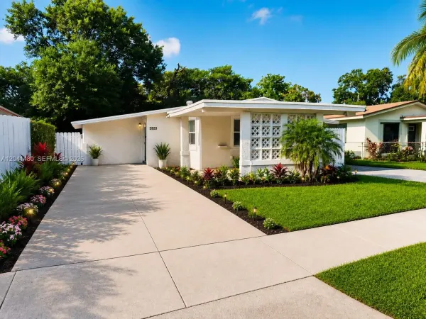 2820 NW 14th Court, Fort Lauderdale, FL 33311