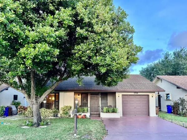 1714 SW 20th Terrace, Deerfield Beach, FL 33442