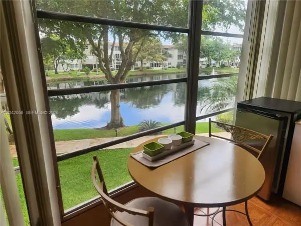 5001 NW 34th Street 205, Lauderdale Lakes, FL 33319