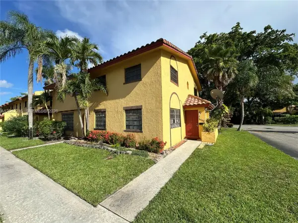 2700 NW 47th Terrace 1001, Lauderdale Lakes, FL 33313