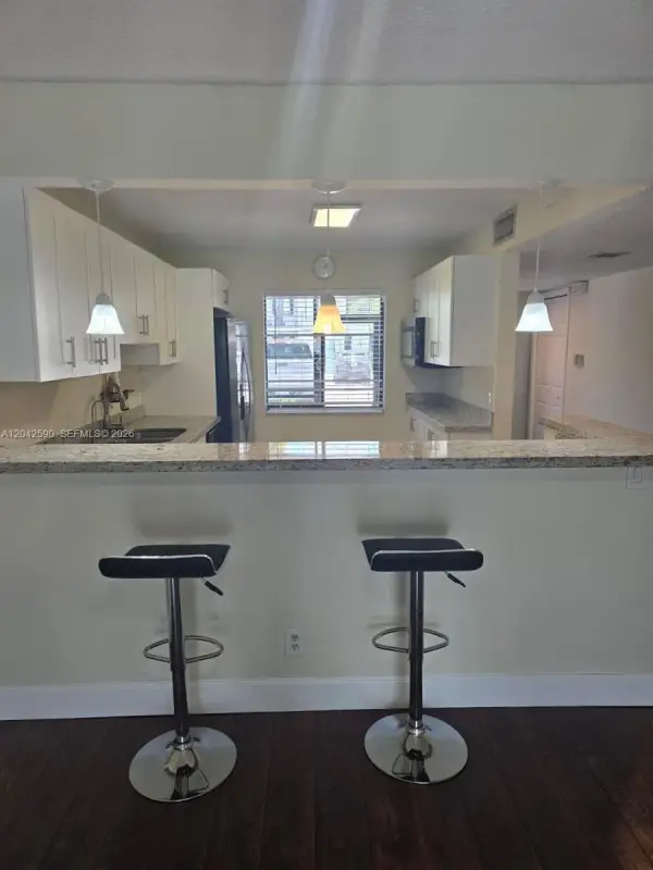 16581 Blatt Boulevard 104, Weston, FL 33326