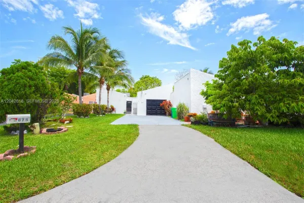 9675 NW 26th Place 5, Sunrise, FL 33322