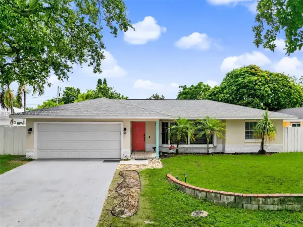 2359 Gabriel Lane, West Palm Beach, FL 33406