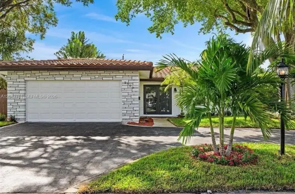 5300 Adams Street, Hollywood, FL 33021