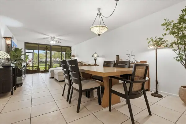 11230 Taft Street 11230, Pembroke Pines, FL 33026