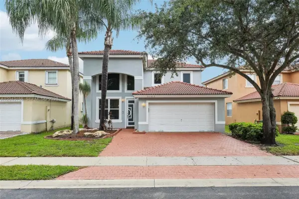 2162 NW 77th Terrace, Pembroke Pines, FL 33024
