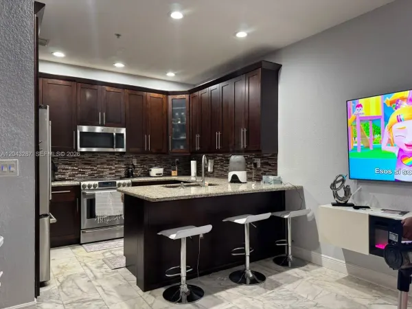 4301 SW 160th Avenue 215, Miramar, FL 33027