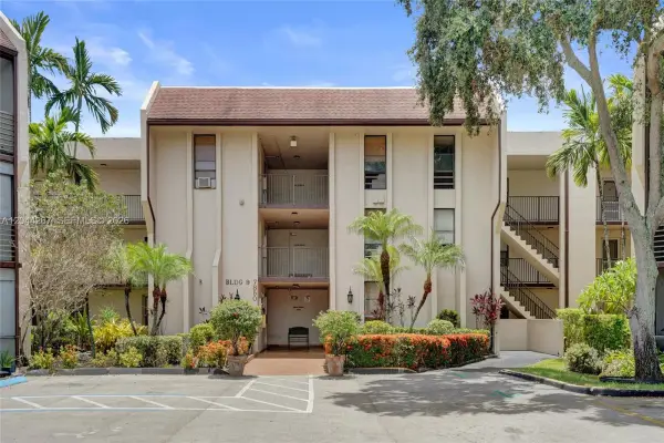 7850 W Mcnab Road 210, Tamarac, FL 33321