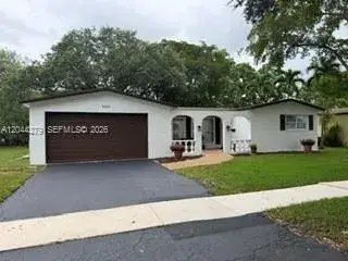 9301 SW 54th Street, Cooper City, FL 33328