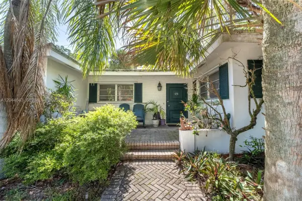 698 NW 7th Avenue, Boca Raton, FL 33486