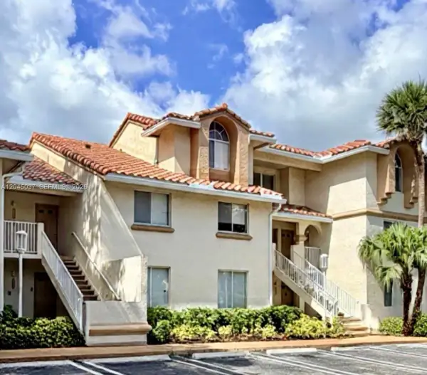 19216 Glenmoor Drive 19216, West Palm Beach, FL 33409