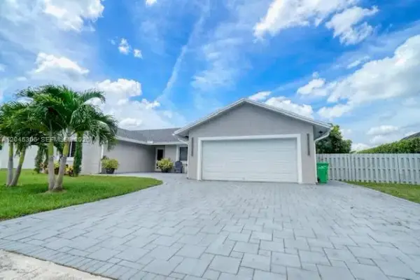 15810 N Wind Circle, Sunrise, FL 33326