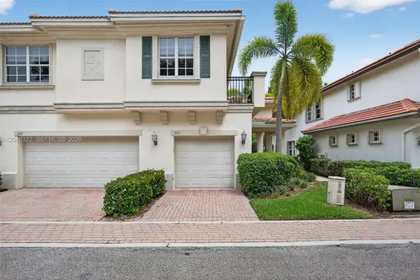 203 Evergrene Parkway, Palm Beach Gardens, FL 33410