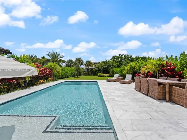 4482 Silverwood Lane S, Oakland Park, FL 33309