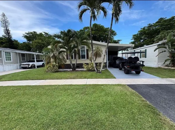 1196 SW 112th Way, Davie, FL 33325