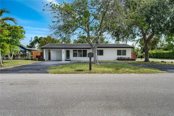 321 NW 36th Street, Oakland Park, FL 33309