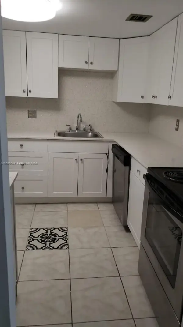 500 Executive Center Drive 4e, West Palm Beach, FL 33401