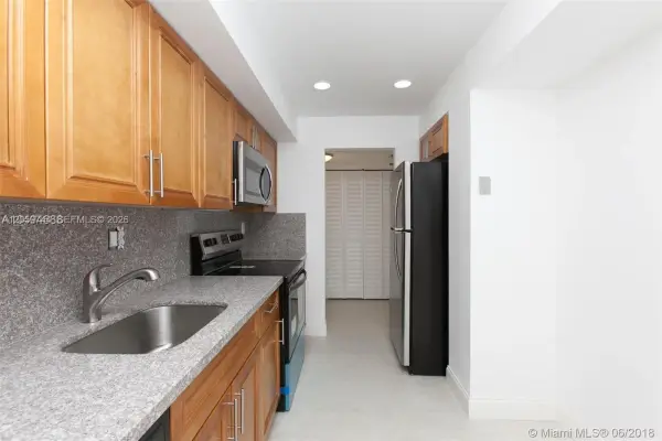 3821 Environ Boulevard 107, Lauderhill, FL 33319