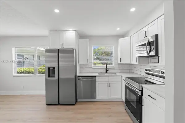 213 N Oakridge N 213 213, Deerfield Beach, FL 33442