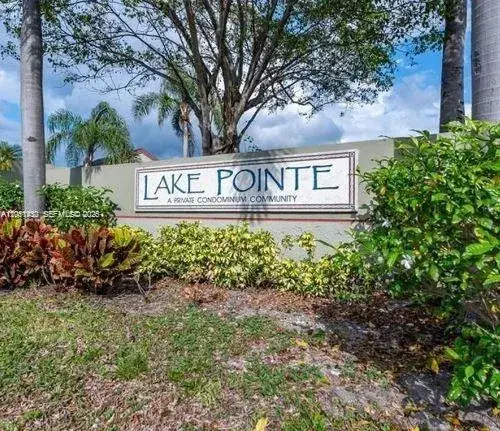 212 Lake Pointe Drive 112, Oakland Park, FL 33309