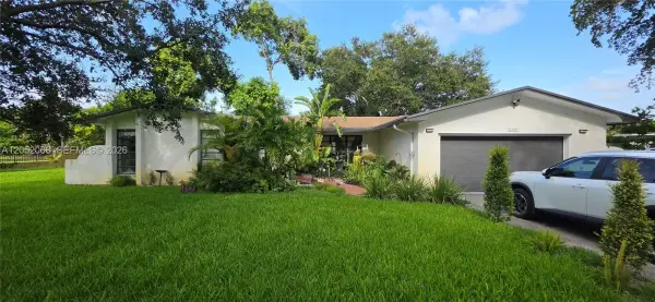 1670 SW 139th Avenue, Davie, FL 33325
