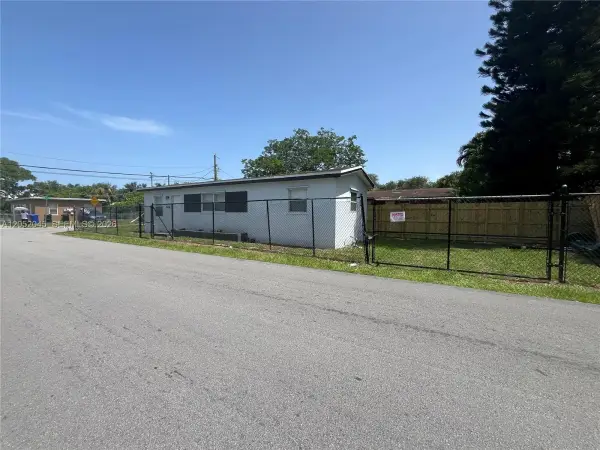 1430 NW 7th Street, Fort Lauderdale, FL 33311