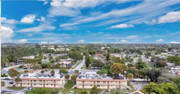 3777 NW 78th Avenue 10b, Davie, FL 33024