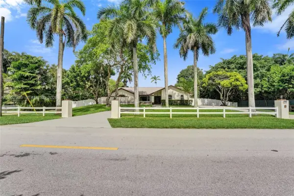 2255 SW 145th Avenue, Davie, FL 33325