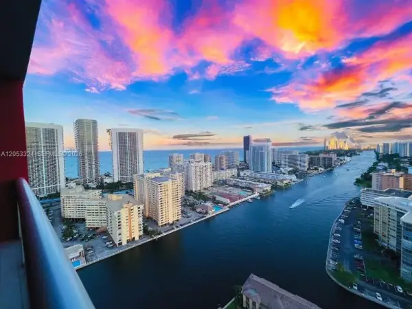 2602 E Hallandale Beach Boulevard R1503, Hallandale Beach, FL 33009