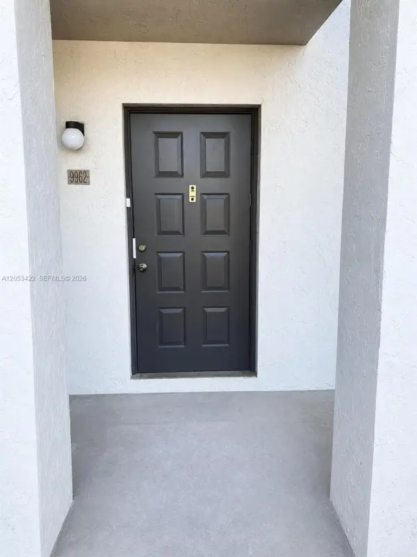 9962 Nob Hill Court 9962, Sunrise, FL 33351