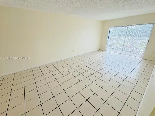 3610 NW 21st Street 205, Lauderdale Lakes, FL 33311