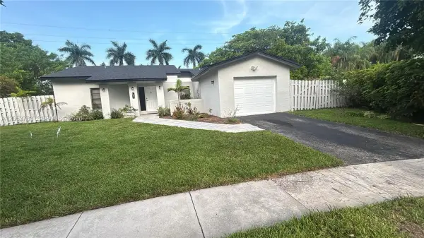 590 SW 166th Terrace, Weston, FL 33326